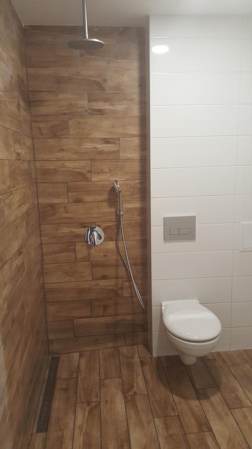 Select Apartment