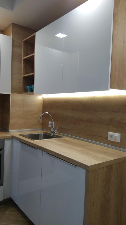 Select Apartment